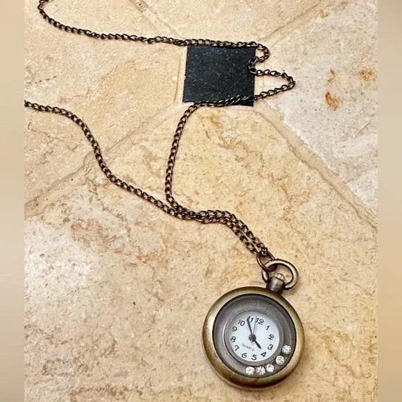 Necklace watch - Picture 1 of 4